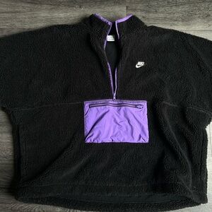 Nike quarter zip, thick material, XXL